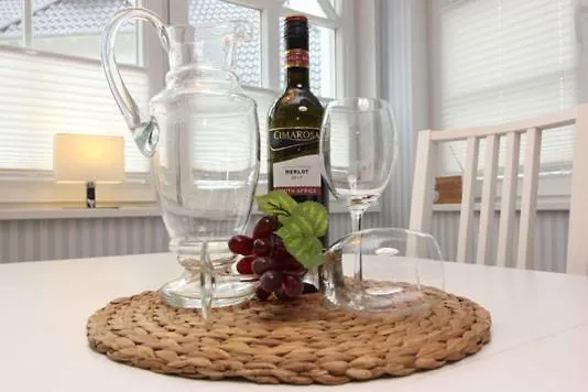 Am Lütten Bagen Haus Darßzauber * Born