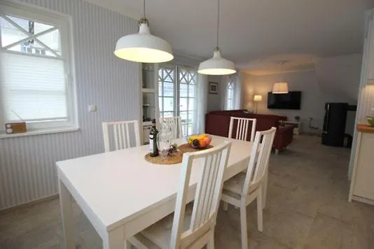 Am Lütten Bagen Haus Darßzauber Ferienhaus *